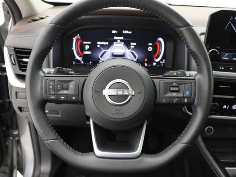 Used 2023 Nissan Rogue Platinum w/ Platinum Premium Package image 19