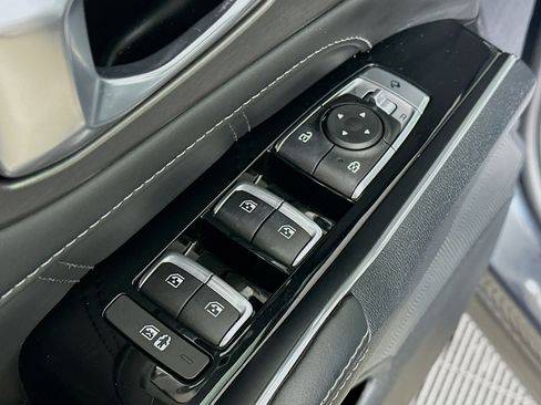 Certified 2023 Kia Sorento SX AWD/4WD image 18