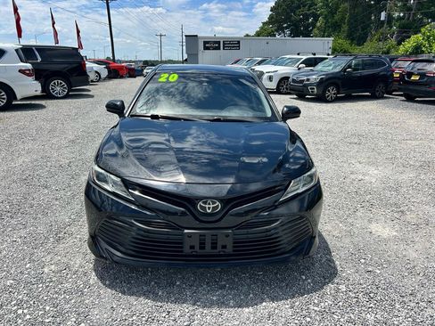 Used 2020 Toyota Camry LE FWD image 15
