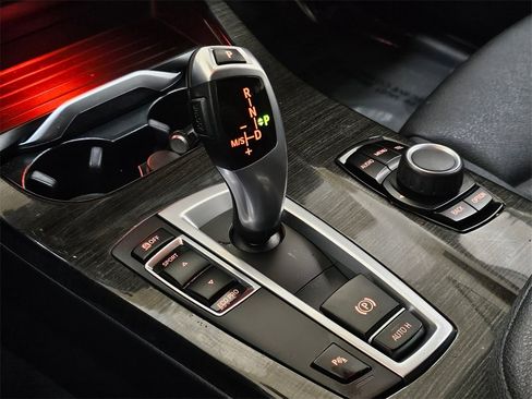 Used 2017 BMW X3 sDrive28i image 34