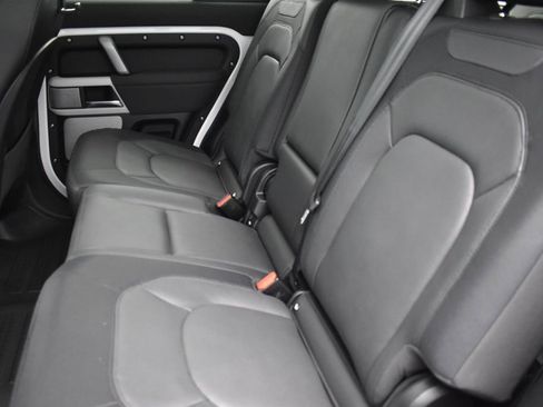 Used 2023 Land Rover Defender 130 X-Dynamic SE AWD/4WD image 27