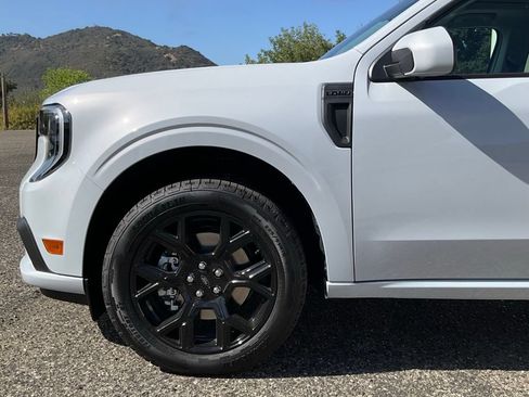 New 2026 Ford Maverick Lobo AWD/4WD image 10