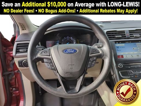 Used 2018 Ford Fusion SE w/ Fusion SE Technology Package image 18