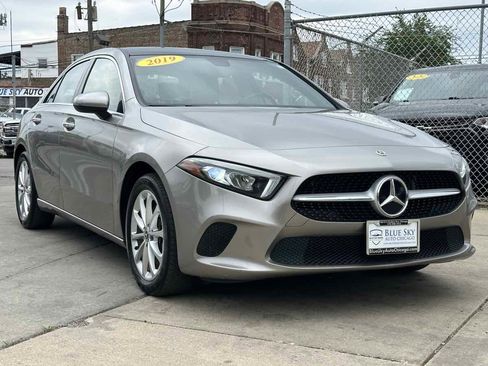 Used 2019 Mercedes-Benz A 220 4MATIC image 3