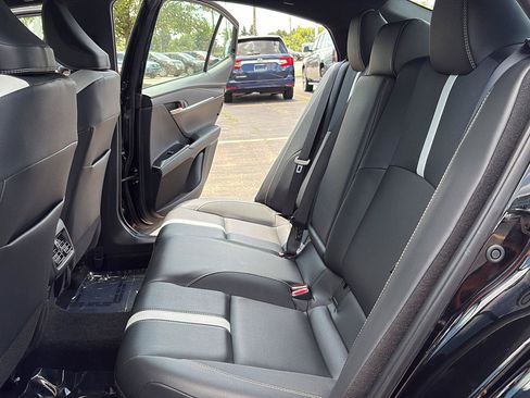 Used 2025 Toyota Camry SE FWD image 19