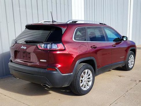 Used 2019 Jeep Cherokee Latitude w/ Cold Weather Group image 10