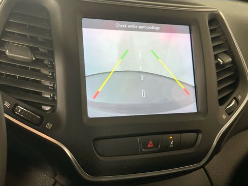 Used 2022 Jeep Cherokee Latitude Lux image 13