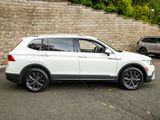 Used 2022 Volkswagen Tiguan SE image 3