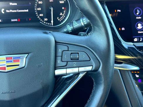 Used 2025 Cadillac XT6 Premium Luxury image 27