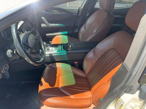 Used 2015 Maserati Ghibli RWD image 10