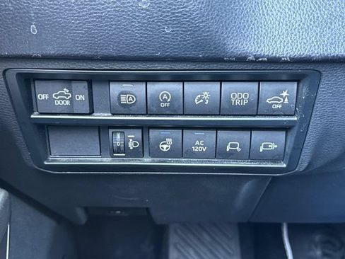 Used 2023 Toyota Tundra SR5 w/ SR5 Premium Package AWD/4WD image 31