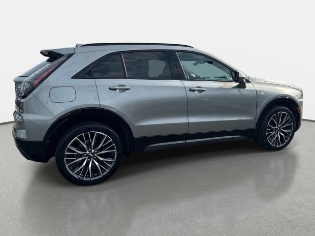 Certified 2024 Cadillac XT4 Sport w/ Technology Package AWD/4WD image 6