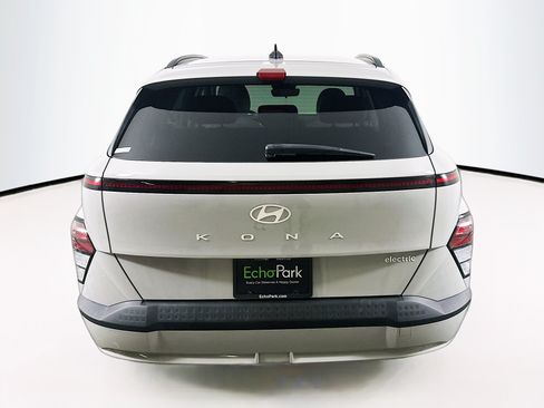 Used 2024 Hyundai Kona SEL FWD image 7