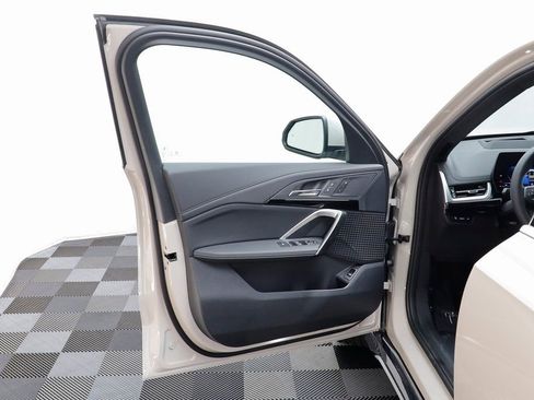 New 2026 BMW X1 xDrive28i image 5