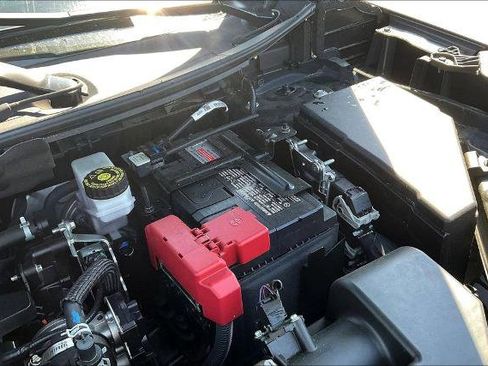 Used 2024 Nissan Rogue SL w/ SL Premium Package image 32