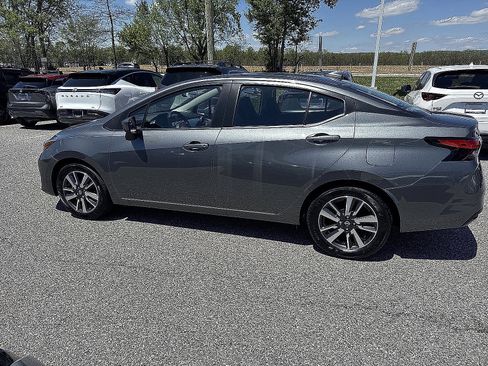 Certified 2025 Nissan Versa SV w/ Trunk Package FWD image 6
