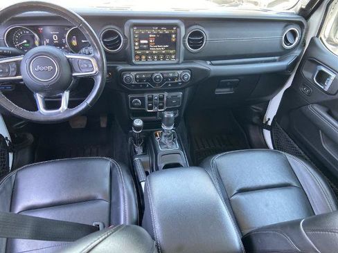 Used 2023 Jeep Wrangler Unlimited Sahara w/ Cold Weather Group AWD/4WD image 16