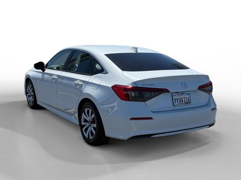 Used 2022 Honda Civic LX image 3