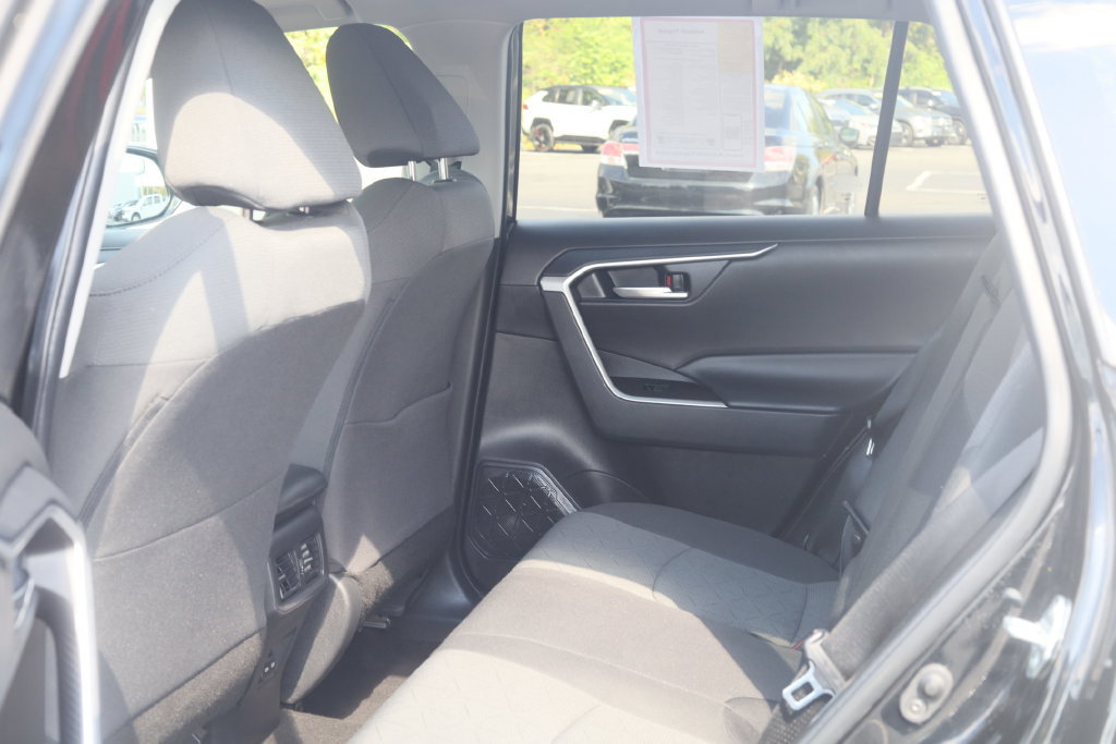 Used 2023 Toyota RAV4 XLE AWD/4WD image 21