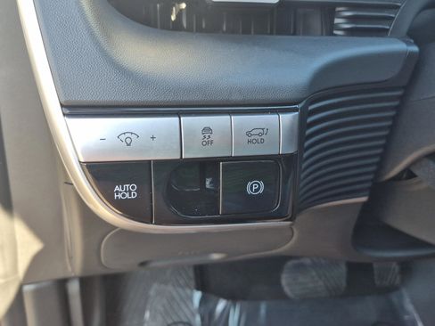 Certified 2024 Hyundai Ioniq 5 SEL RWD image 28