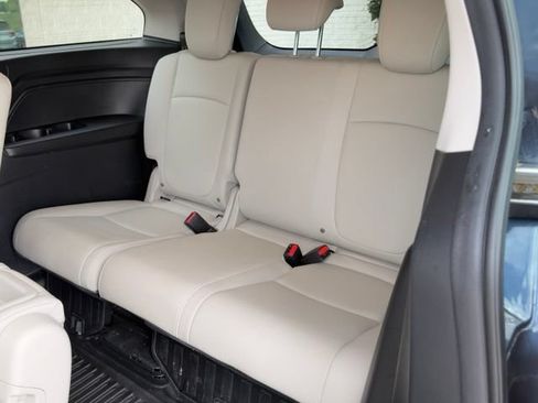 Certified 2025 Honda Odyssey EX-L image 12