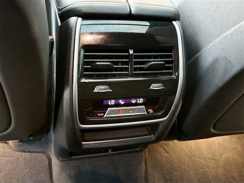 Used 2021 BMW X6 xDrive40i w/ Premium Package 2 image 28