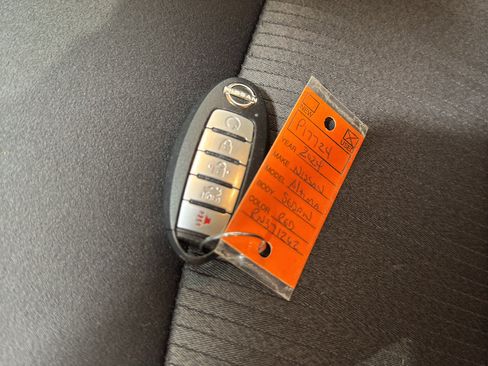 Used 2024 Nissan Altima 2.5 SV FWD image 37