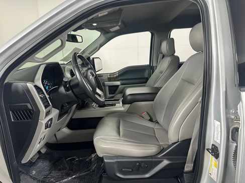 Used 2019 Ford F150 Lariat image 14