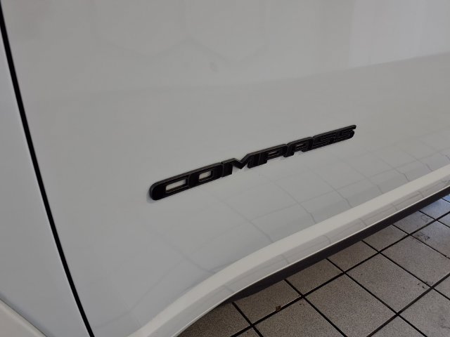 Used 2022 Jeep Compass High Altitude AWD/4WD image 6