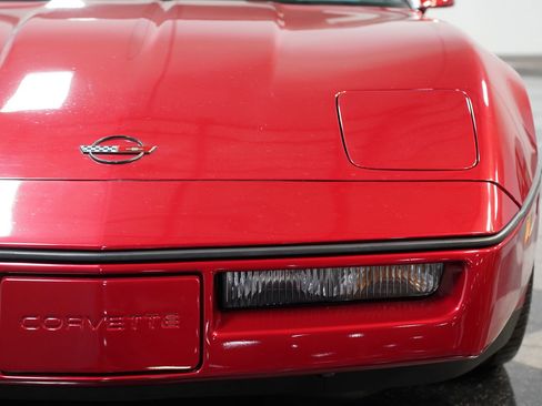Used 1989 Chevrolet Corvette Convertible image 18