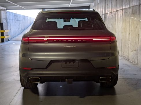 New 2026 Porsche Cayenne image 8