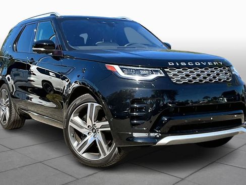 Used 2023 Land Rover Discovery Metropolitan Edition image 2