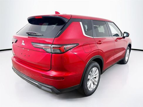 New 2026 Mitsubishi Outlander ES FWD image 34