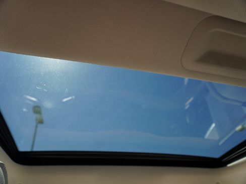 Used 2021 Mercedes-Benz E 350 Sedan image 13