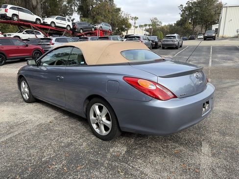 Used 2005 Toyota Solara SE image 3
