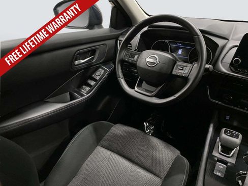 Used 2025 Nissan Rogue SV AWD/4WD image 20