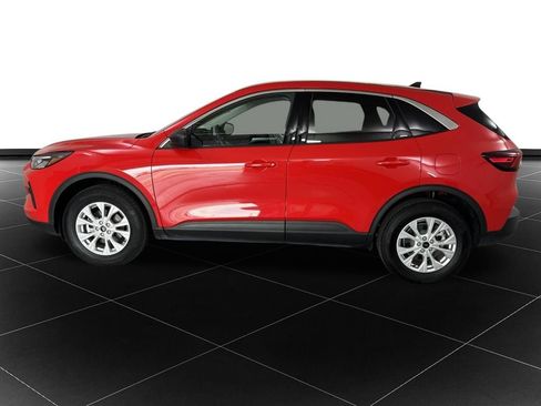 Used 2024 Ford Escape Active AWD/4WD image 2