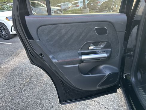Certified 2025 Mercedes-Benz GLA 250 4MATIC image 37