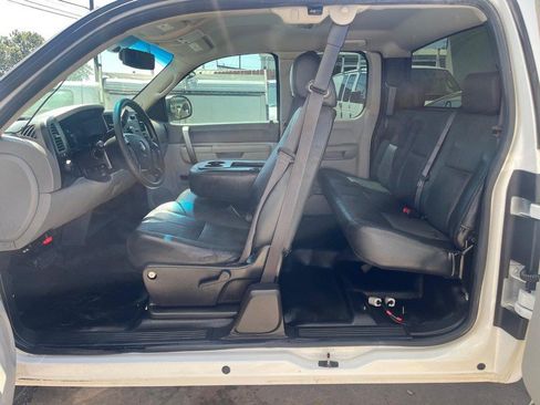Used 2013 Chevrolet Silverado 1500 W/T RWD image 8