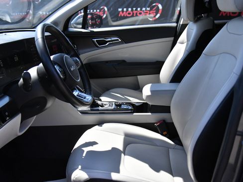 Used 2023 Kia Sportage EX FWD image 18