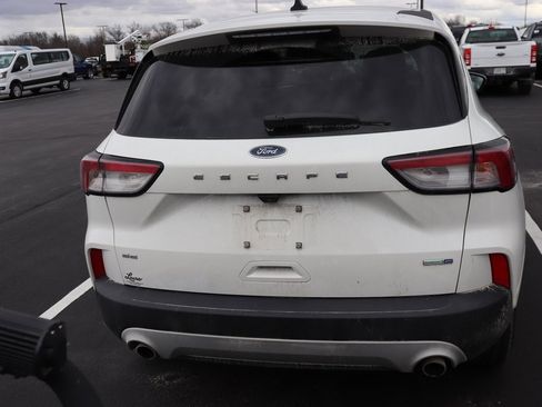 Used 2020 Ford Escape SE image 6
