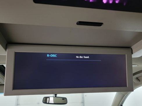 Used 2015 Toyota Sienna XLE Premium image 25