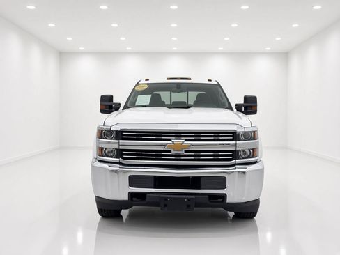 Used 2016 Chevrolet Silverado 3500 W/T w/ WT Convenience Package AWD/4WD image 9