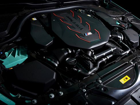 Used 2025 BMW M5 w/ Carbon Package image 7