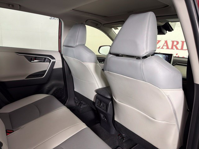 Used 2019 Toyota RAV4 Limited w/ Limited Grade Weather Package AWD/4WD image 33