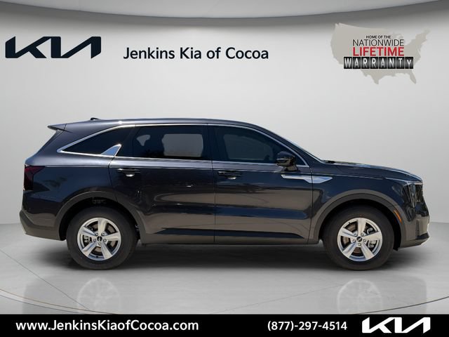 New 2026 Kia Sorento LX FWD image 3