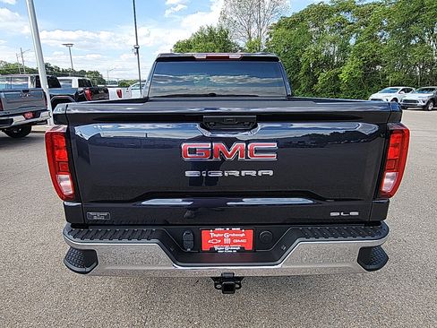 New 2026 GMC Sierra 1500 SLE image 7