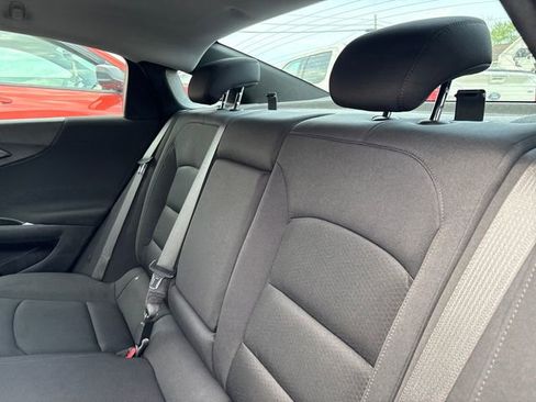 Used 2024 Chevrolet Malibu LT image 11