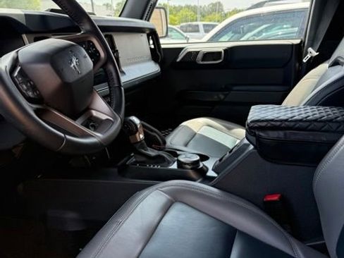 Used 2024 Ford Bronco Outer Banks AWD/4WD image 7