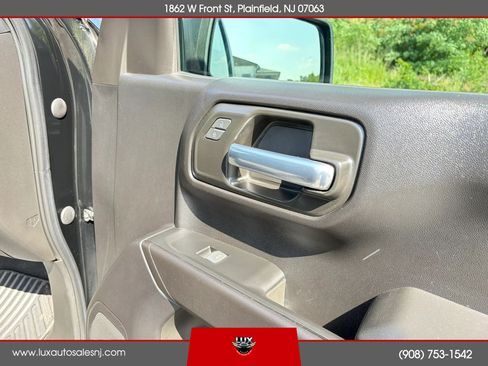 Used 2022 Chevrolet Silverado 1500 Custom RWD image 21